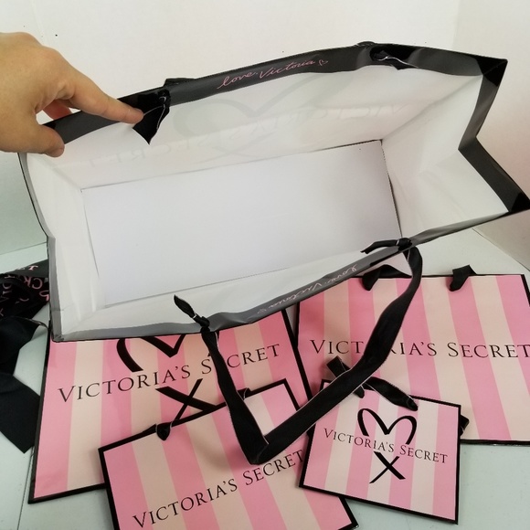 Lot of 5 Victoria secret Gift Bags (4 Sizes) - Picture 2 of 7